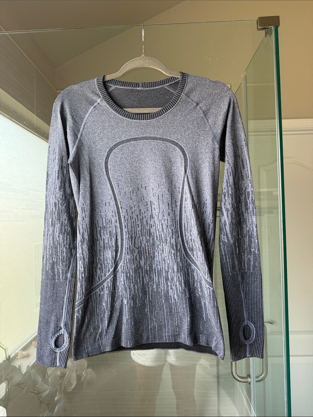 Lululemon long sleeve swiftly